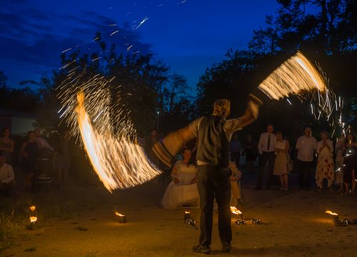 Hochzeitsfeuershow Wedding Fire mit brennenden Seilen